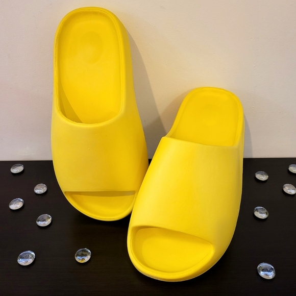 G. N. Yellow Slides - Picture 2 of 4